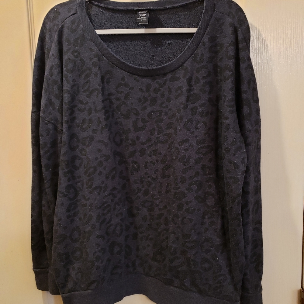 Torrid size 1 sweater